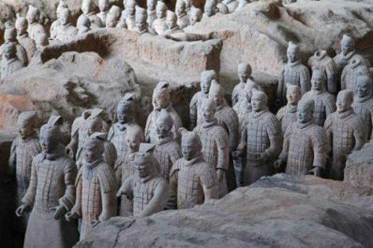 【皇牌品质】陕西+郑州双飞5日跟团游、广州出发、西安、汉城湖、白鹿原滑雪、兵马俑、冬韵华山、洛阳龙门石窟、嵩山少林寺、宋城开封 【皇牌品质】陕西+郑州双飞5日跟团游、广州出发、西安、汉城湖、白鹿原滑雪、兵马俑、冬韵华山、洛阳龙门石窟、嵩山少林寺、宋城开封
