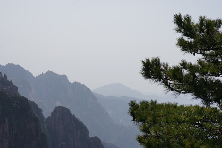 【魅力华东】华东双飞6天跟团游、上海、水墨乌镇、杭州西湖、千岛湖中心湖区(游船+登岛)、黄山观日出、B32线 【魅力华东】华东双飞6天跟团游、上海、水墨乌镇、杭州西湖、千岛湖中心湖区(游船+登岛)、黄山观日出、B32线