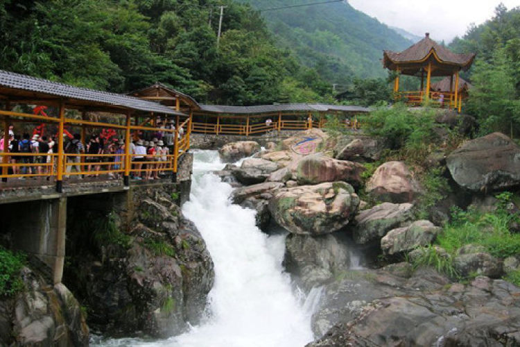  整团>临安天目大峡谷一日游