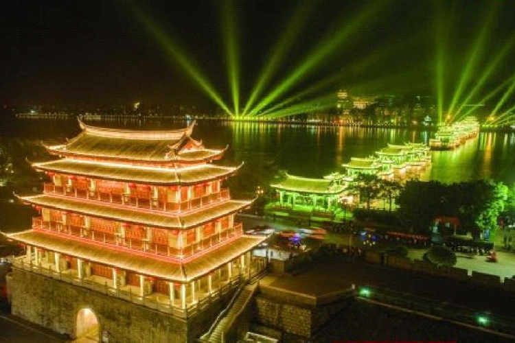“一江兩岸”潮州古城夜景·幻彩燈光SHOW《潮飲潮食》潮州、汕頭美食純玩3天 “一江兩岸”潮州古城夜景·幻彩燈光SHOW《潮飲潮食》潮州、汕頭美食純玩3天